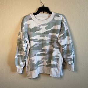 Aerie Womens Small Good Vibes Oversized Camo Sweatshirt‎